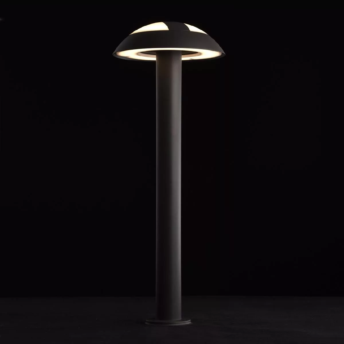 Напольный светильник De Markt Меркурий чёрный 807042301