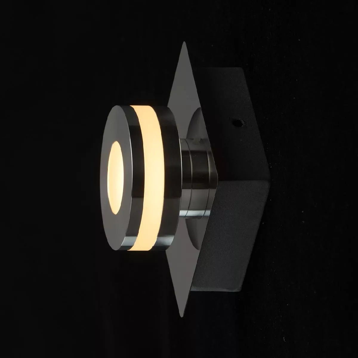 Настенный светильник De Markt Пунктум хром 549020101