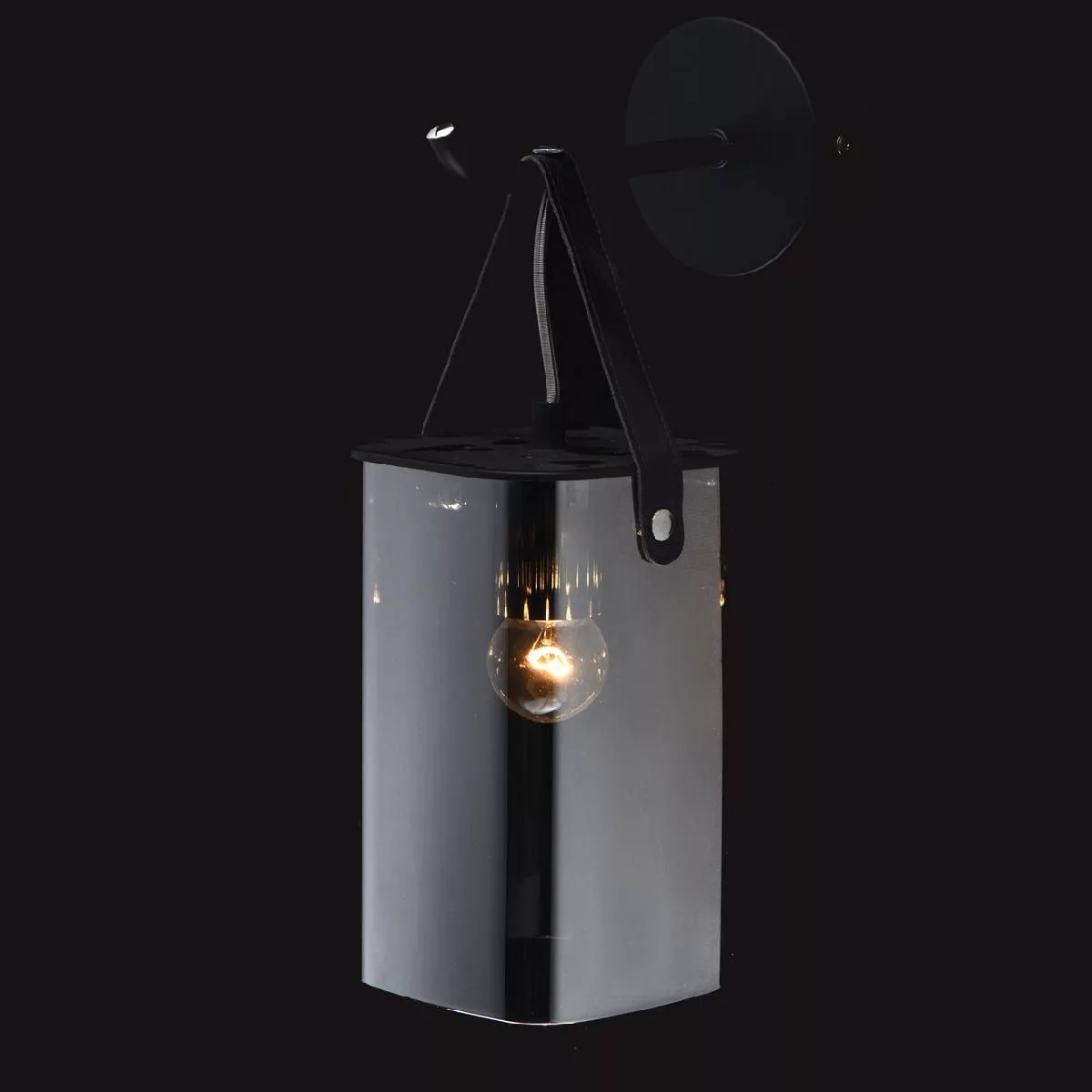Настенный светильник De Markt Тетро чёрный 673025801