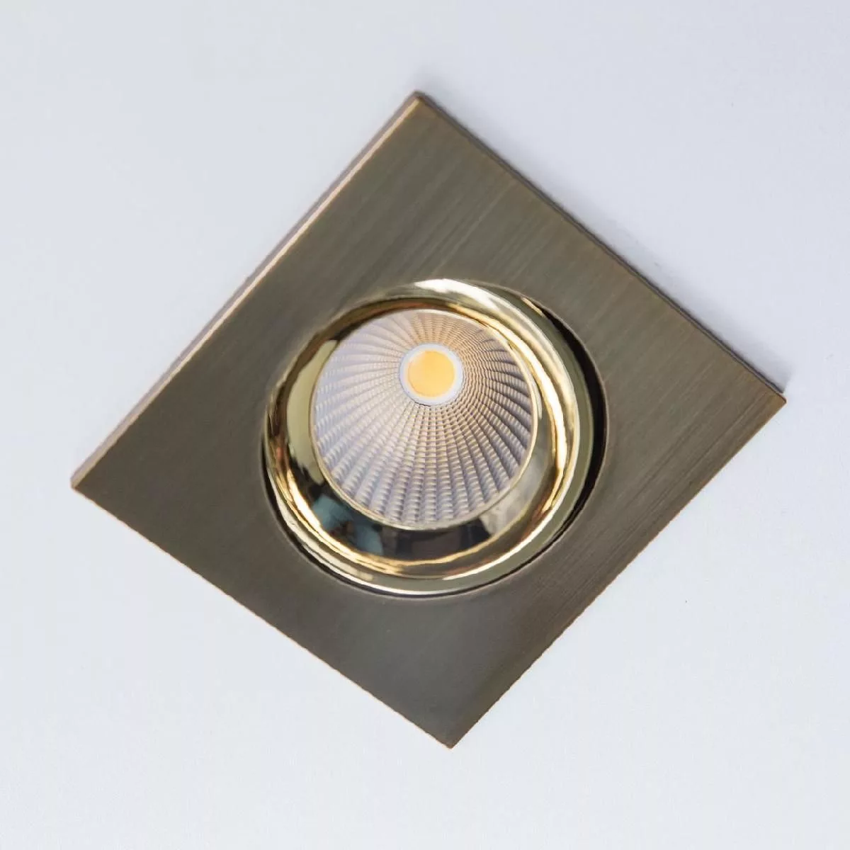Встраиваемый светильник Citilux Альфа Бронза + Золото CLD001KNW6