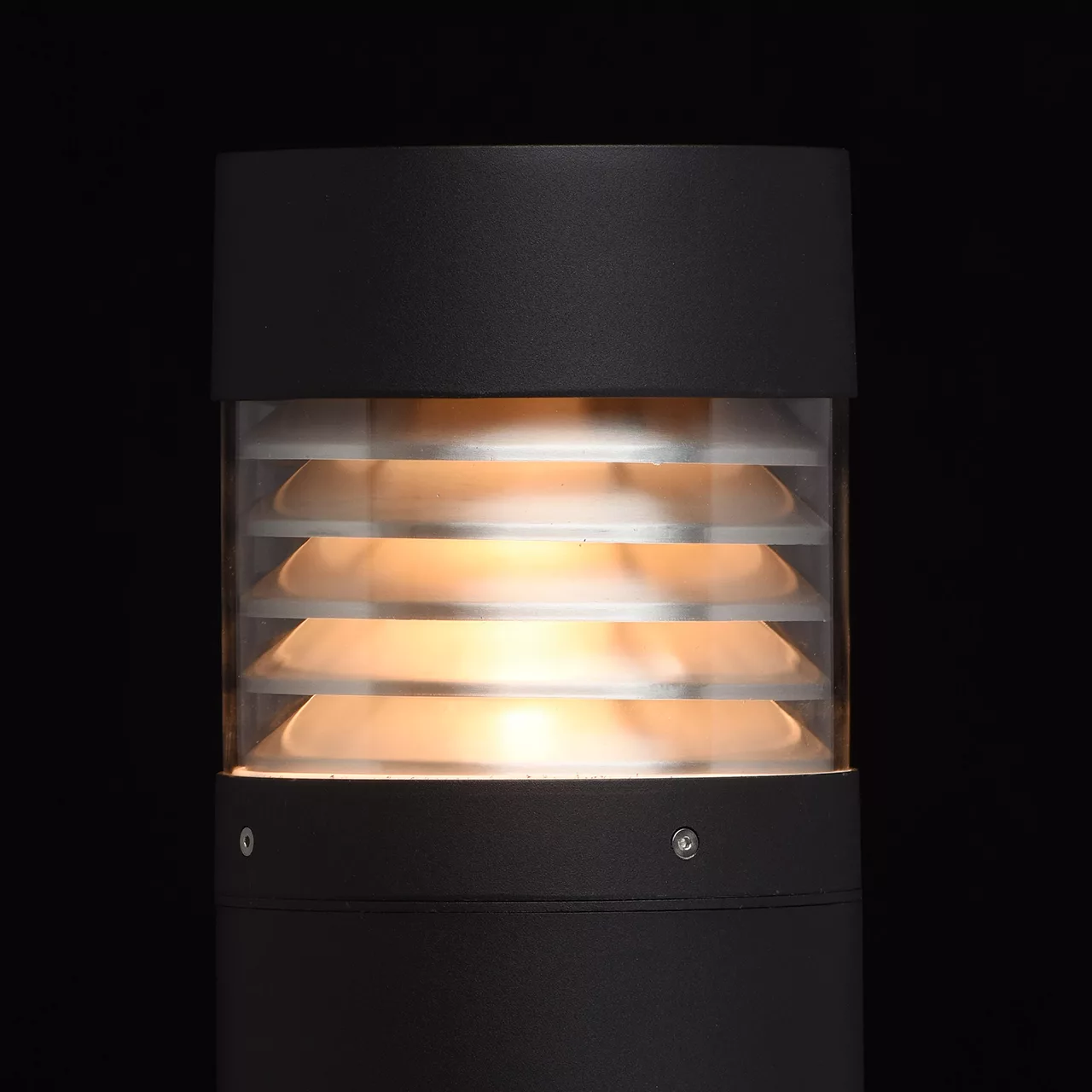 Напольный светильник De Markt Уран чёрный 803040201