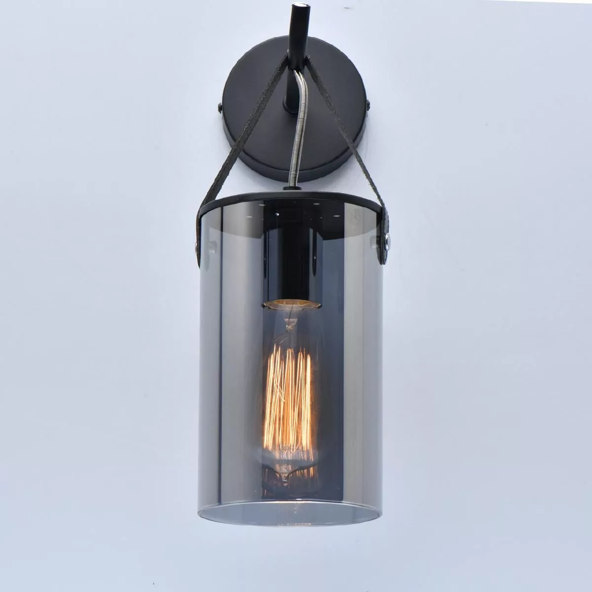 Настенный светильник De Markt Тетро чёрный 673024901