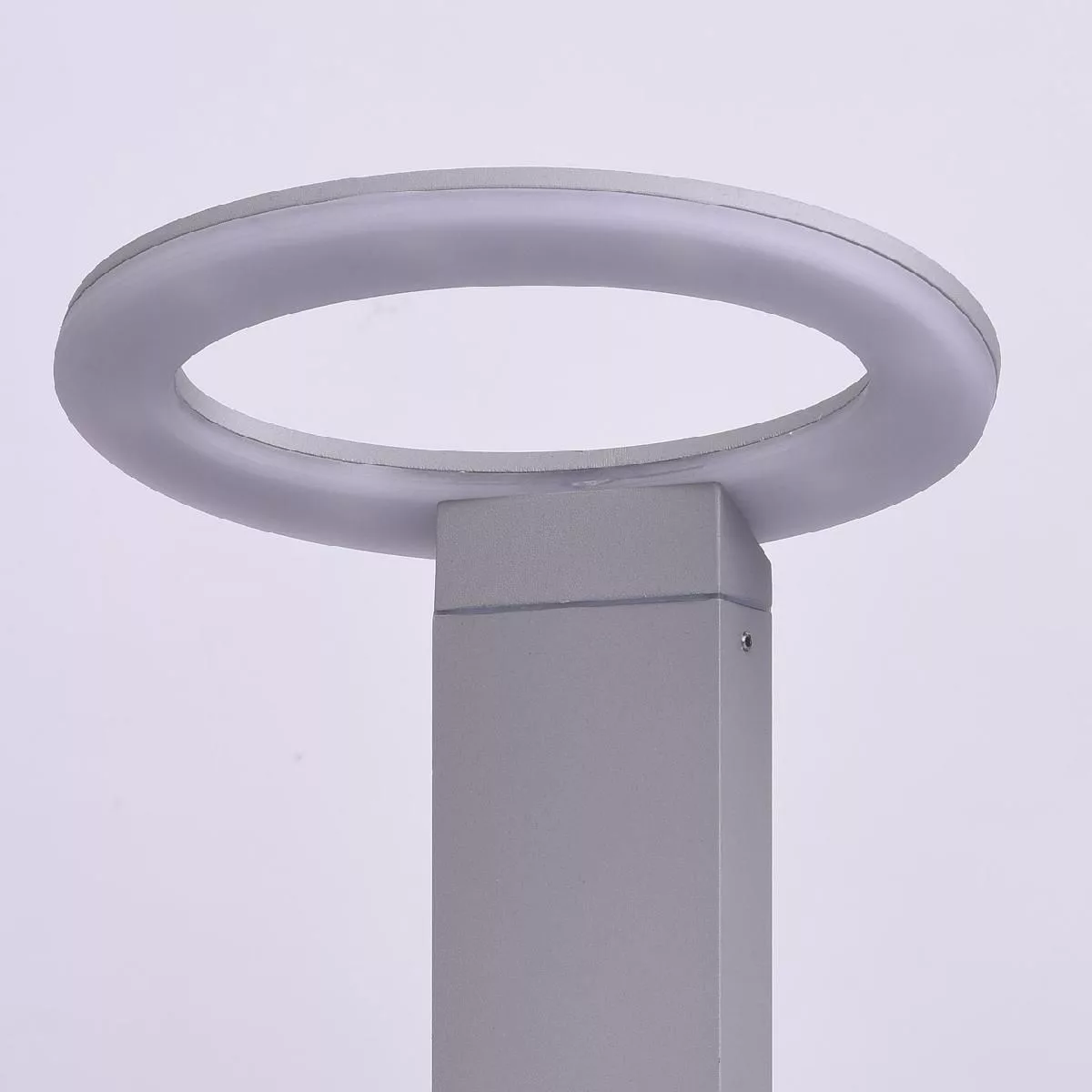 Напольный светильник De Markt Меркурий серый 807041501