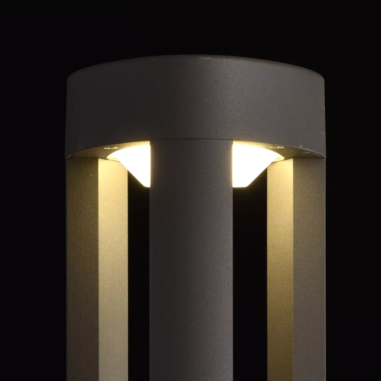 Напольный светильник De Markt Уран чёрный 803041201