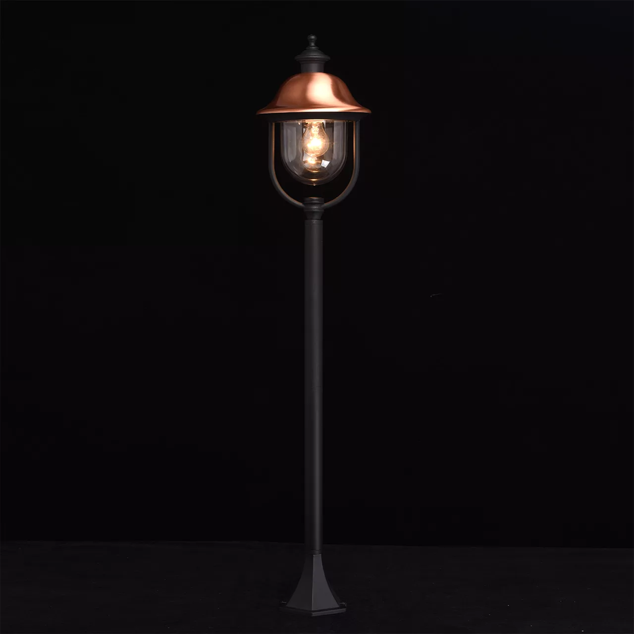 Напольный светильник De Markt Дубай чёрный 805040501