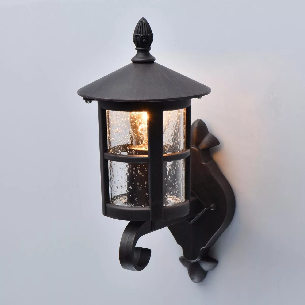Настенный светильник De Markt Телаур чёрный 806020801