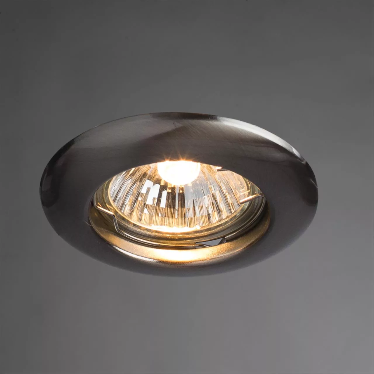 Точечный встраиваемый светильник Arte Lamp PRAKTISCH Серебристый A1203PL-1SS