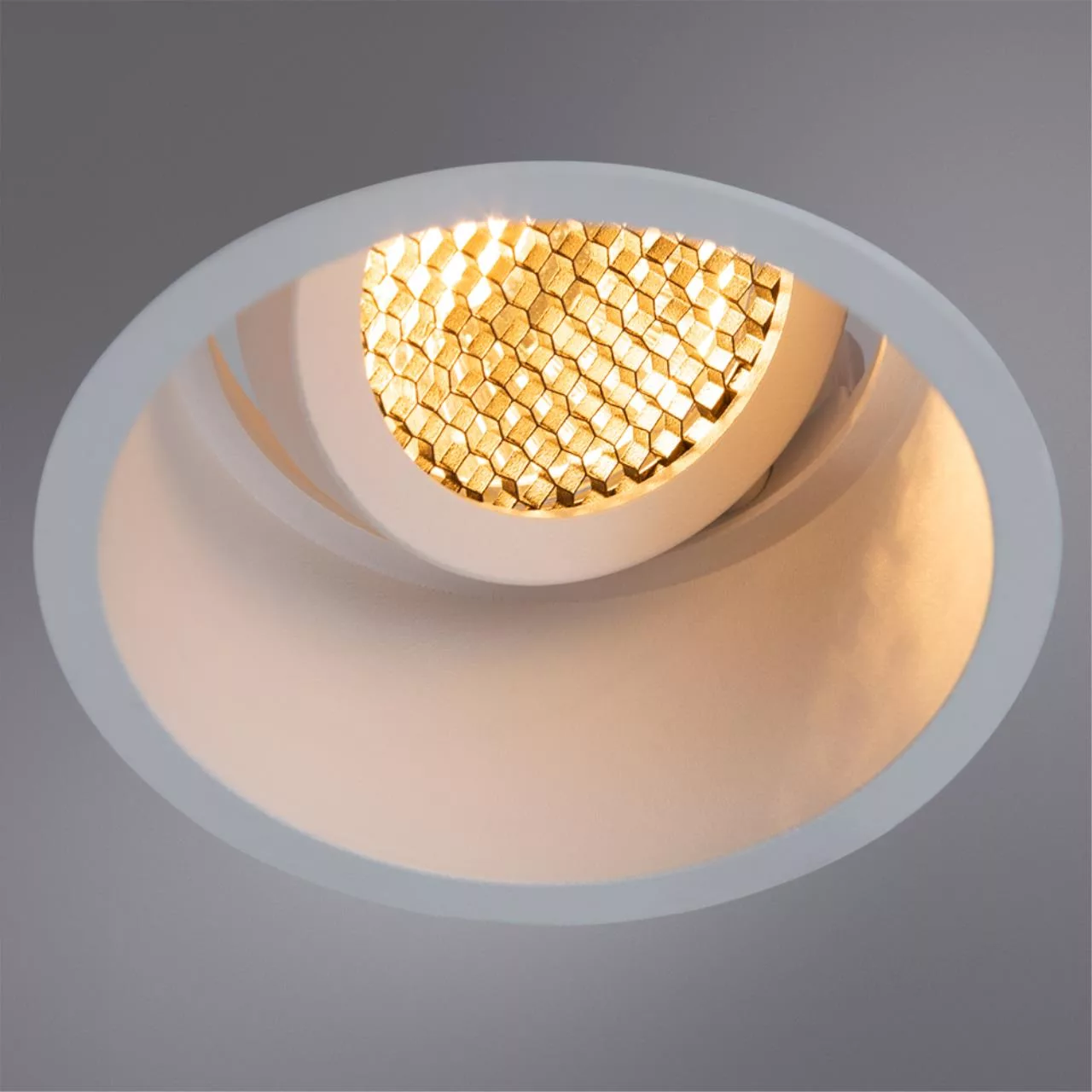 Точечный встраиваемый светильник Arte Lamp KANG Белый A2163PL-1WH