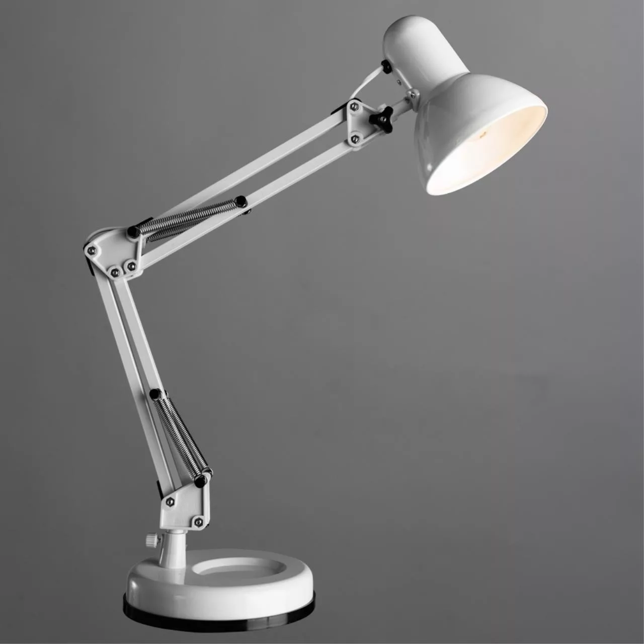 Офисная настольная лампа Arte Lamp JUNIOR Белый A1330LT-1WH