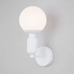 Настенный светильник со стеклянным плафоном Eurosvet белый 50251/1
