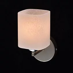Настенный светильник De Markt Тетро золотой 673023801